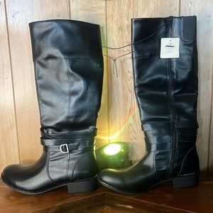 New black boots